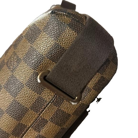 LOUIS VUITTON BROOKLYN DAMIER EBENE Messenger Handbag - Picture 7 of 13